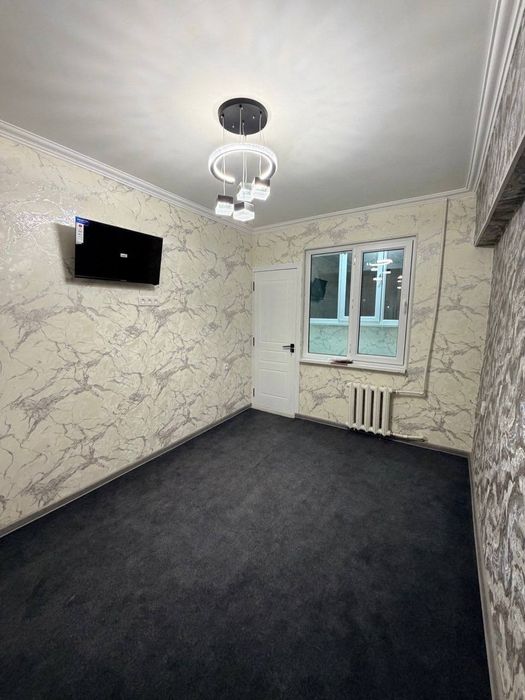 Продается однокомнатная квартира на МирзоУлугбексий районе.