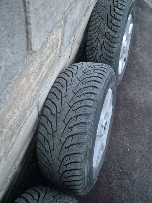 Maxxis шипы 235/65/17