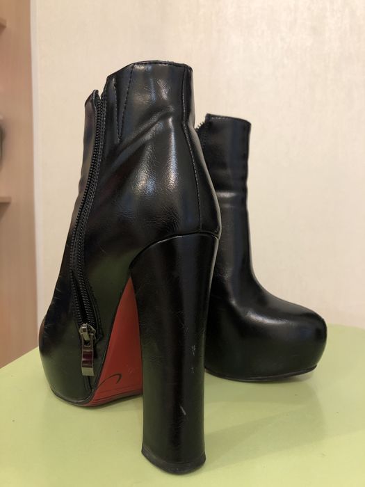 Ботильоны на платформе