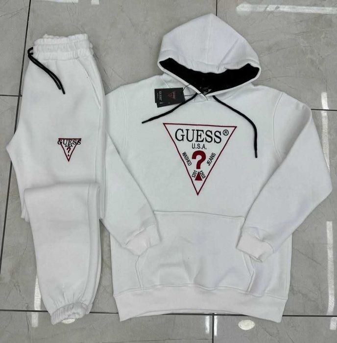 Дамски екипи Guess