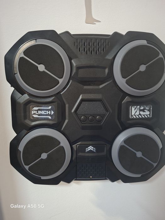 Aparat de box muzical