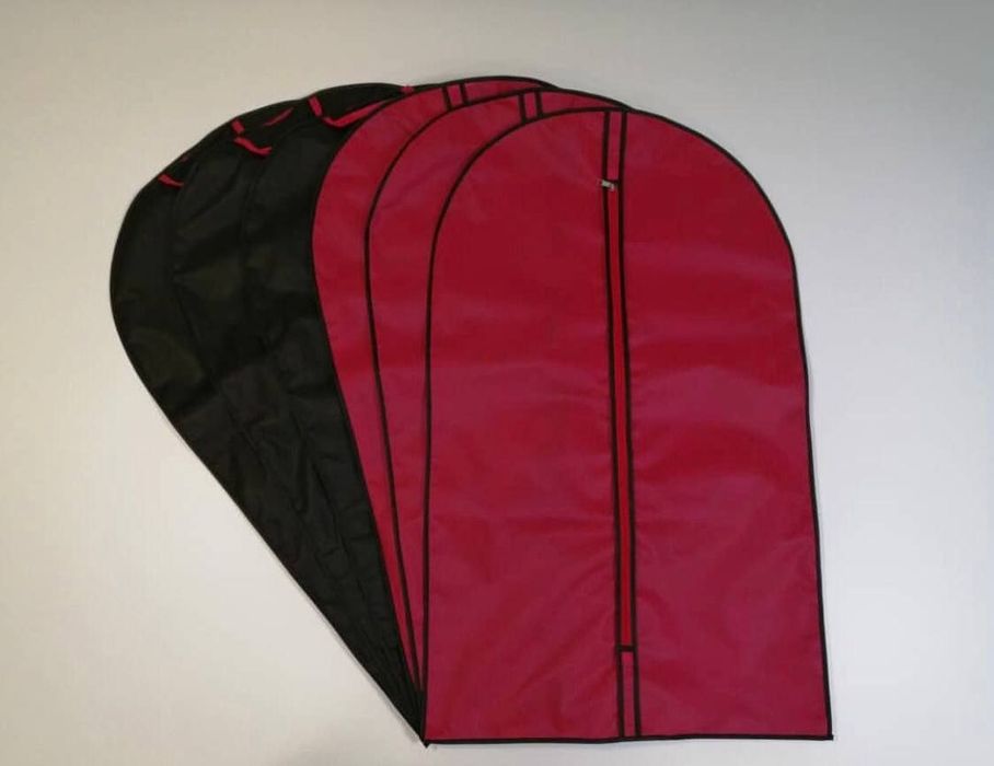 Чехол для хранения одежды оптом и донага