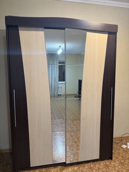 Срочно продам шкаф