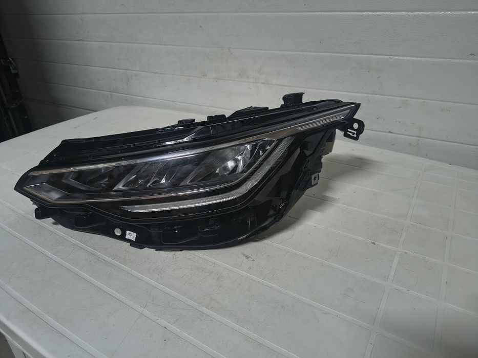 Far stanga  Volkswagen Golf 8 Facelift Full LED 5H1941005A