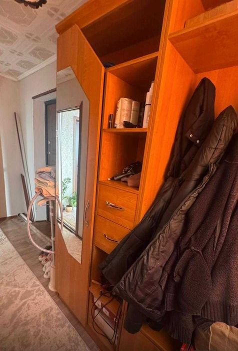 Продам Шкаф для прихожей, в хорошем состояний.