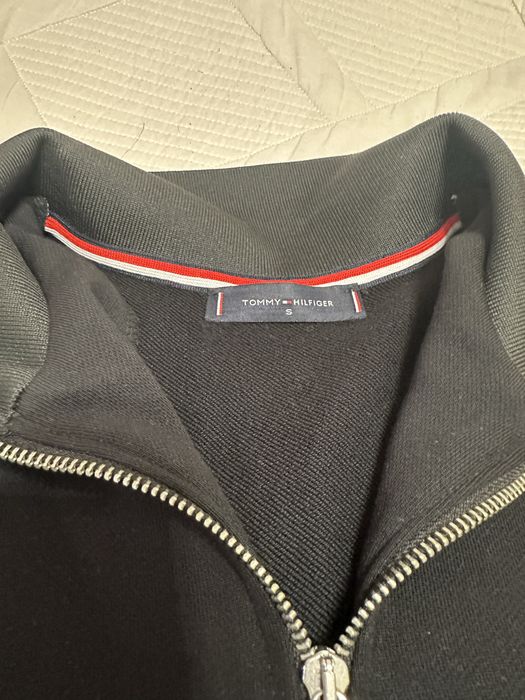 Полузамок томми хилфигер