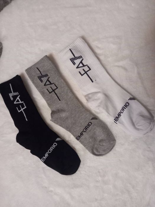 Adidasi armani plus o pereche de sosete cadou