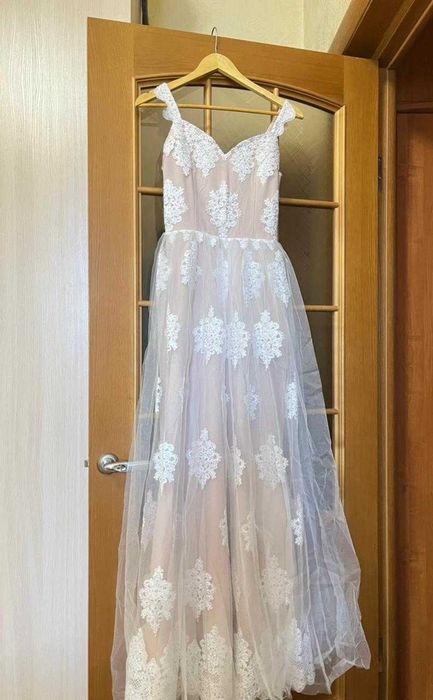 Вечернее платье Lichi