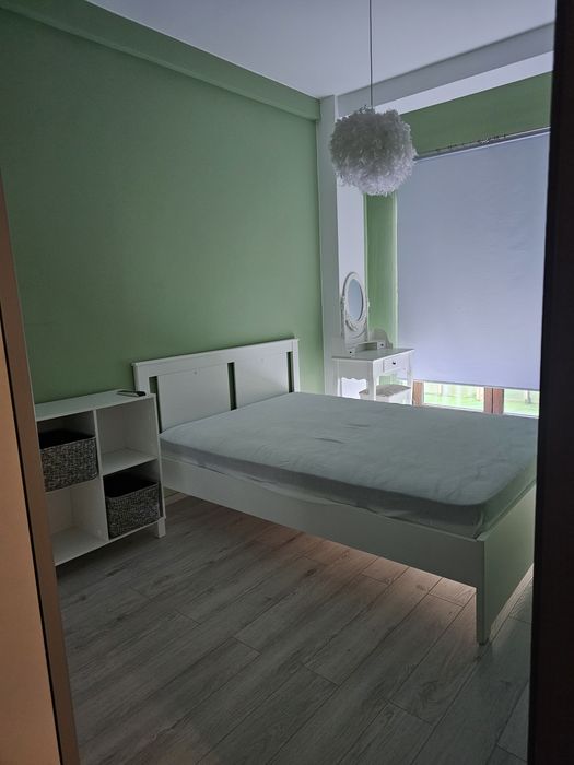 De inchiriat apartament cu 3 camere