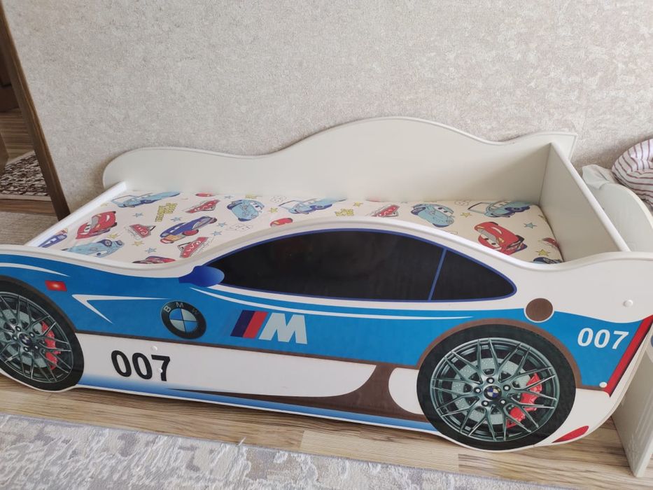 Детские кровати машины