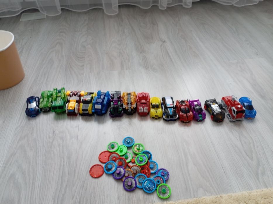 Машинки  > идеальные игрушки трансформеры