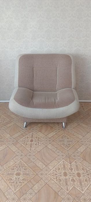 Продам кресла..2 шт