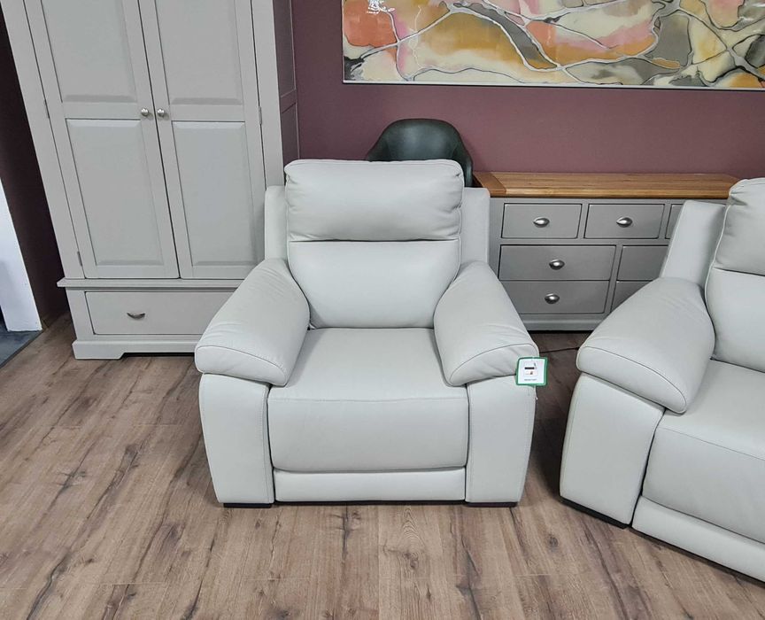 Италиански сив кожен комплект диван тройка и два фотьойл "Moreno"