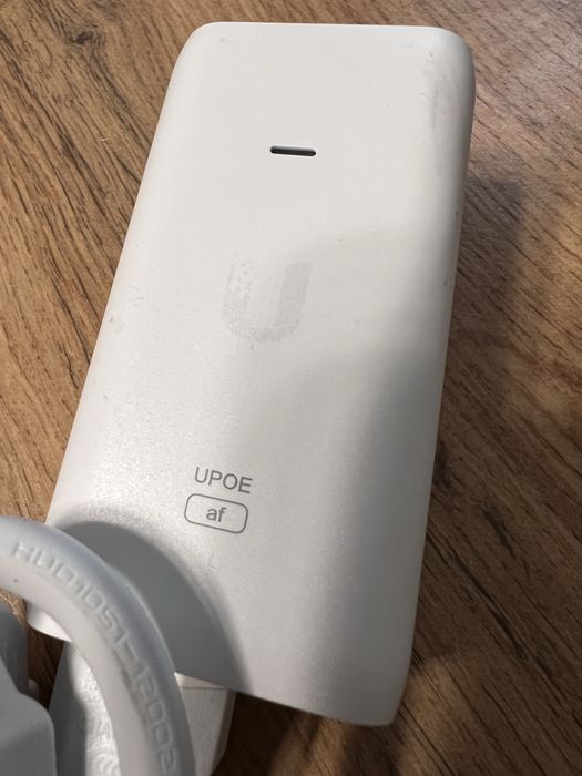 PoE-адаптер Ubiquiti POE-AF