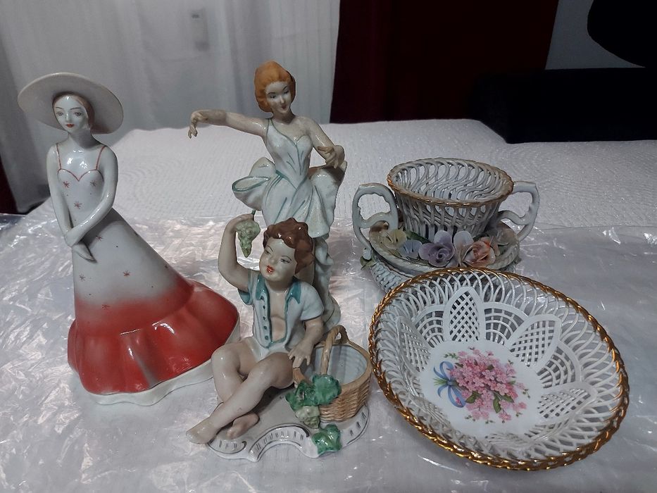 Vând diferite bibelouri