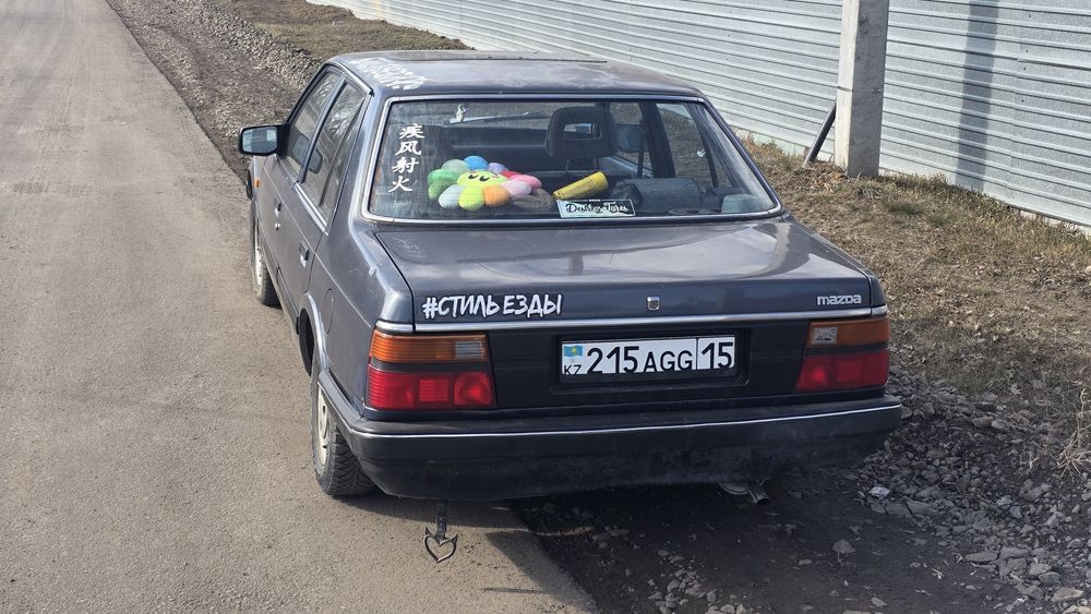 Mazda 626 GC 1986 год.