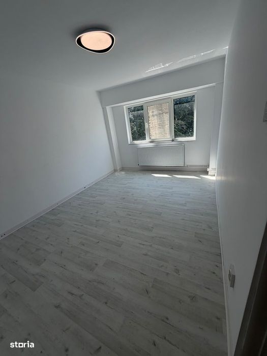 Apartament 2 camere,confort 1 Decomandat