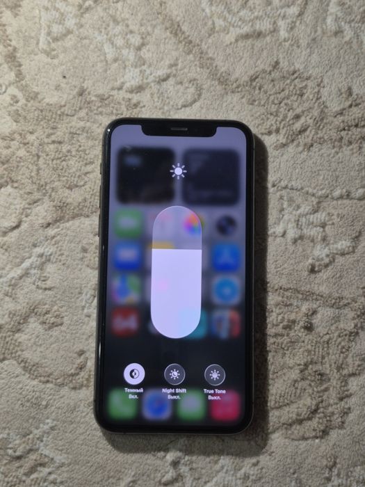 Iphone 11 pro В хорошем состояние.