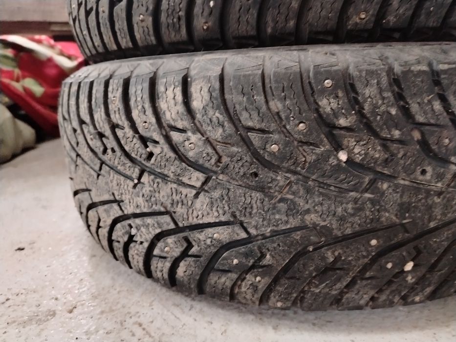 Продам шины 265/65 17
