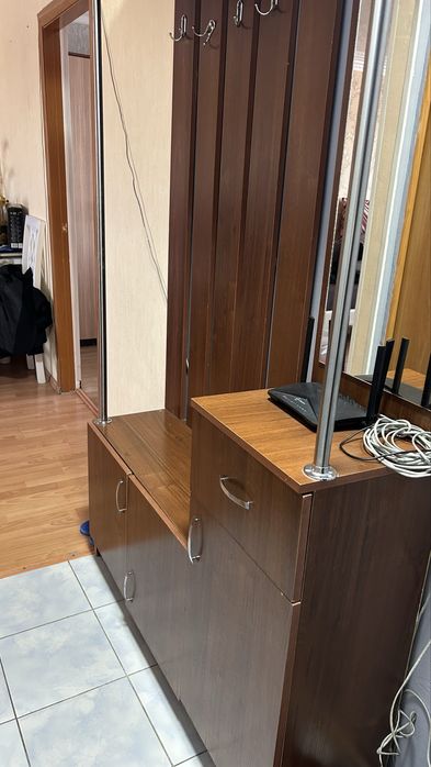 Шкаф для прихожей