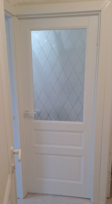 Продам межкомнатную дверь