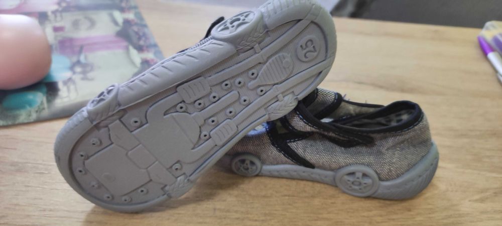 Детски обувки и пантофи  25/28 номер