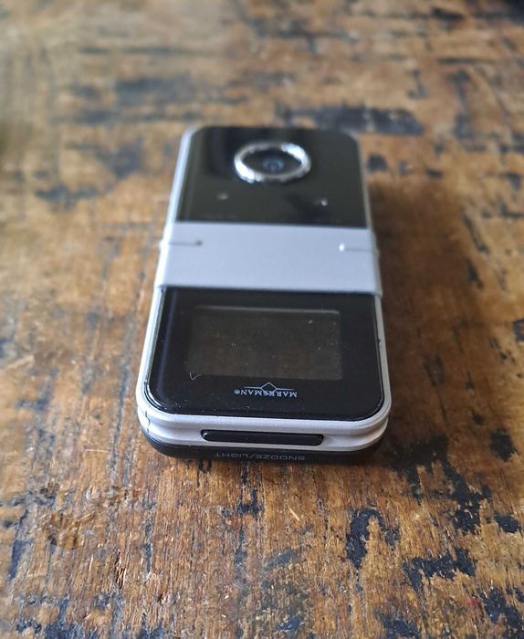 часовник будилник за пътуване Marksman Марксман дигитален с калъф