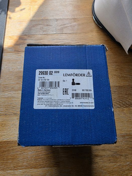 capăt de bară stânga reper original (OE) BMW 32106767781
