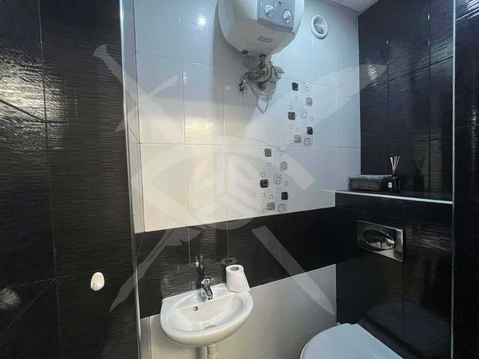 Продава се Тристаен апартамент в Пловдив, Кючук Париж - 93 кв.м за 1152 €/кв.м - Снимка #4