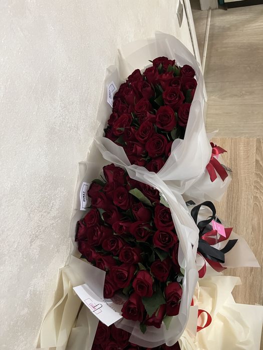 Цветы 4 букет свежих роз