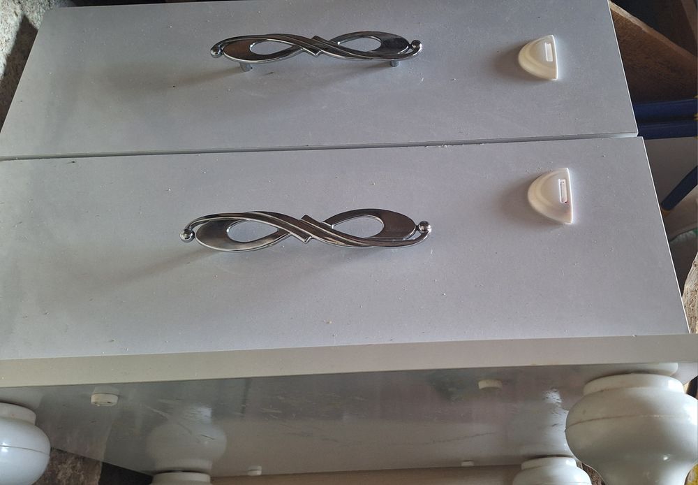 Продам стол табуретка сатыладыья+ доставка