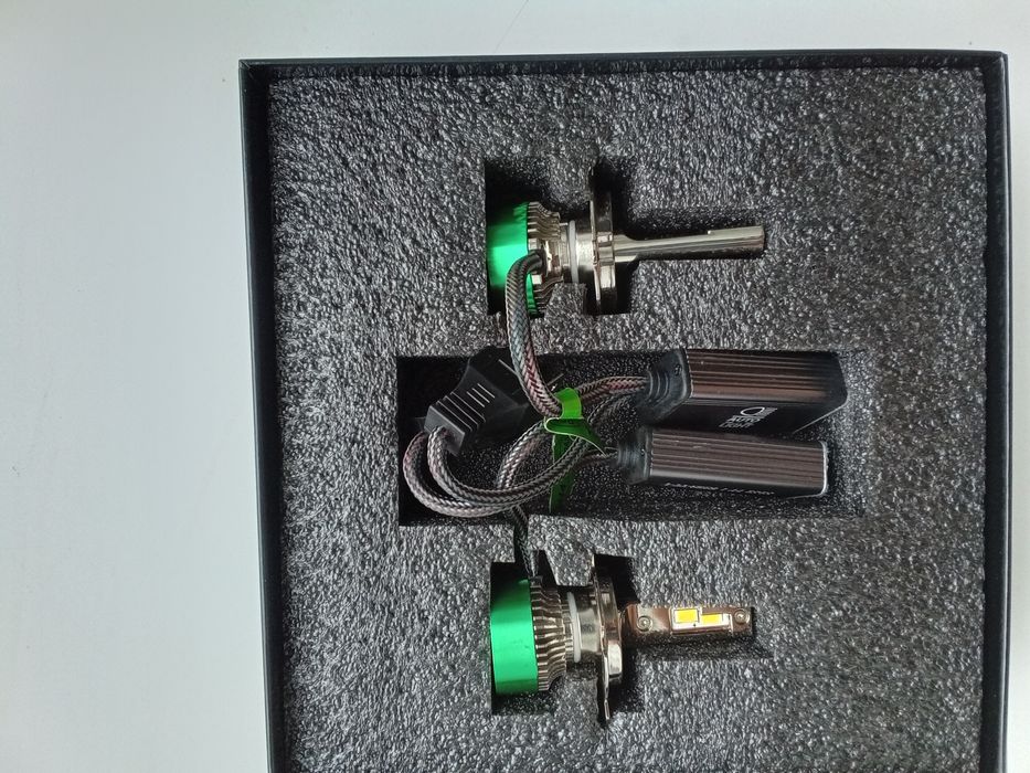 Led Edison PRO MAX лампочки H4 на автомобиль