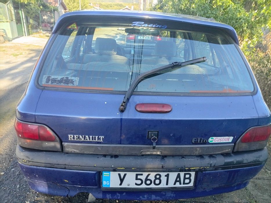 Продавам автомобил в движение