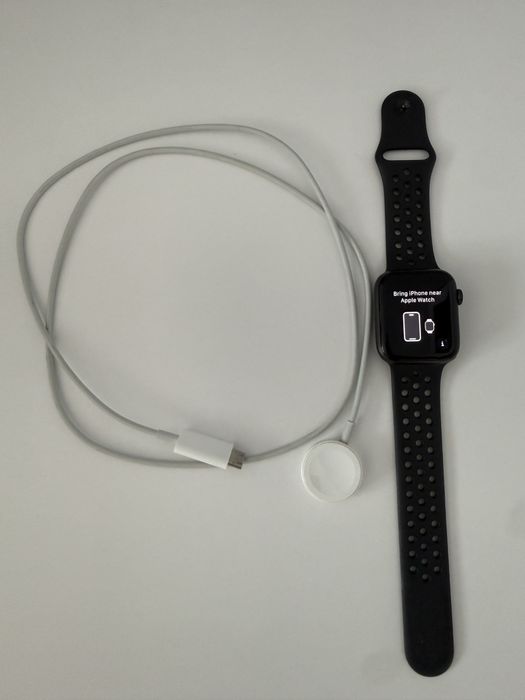 Apple Watch SE 44mm Nike Edition
