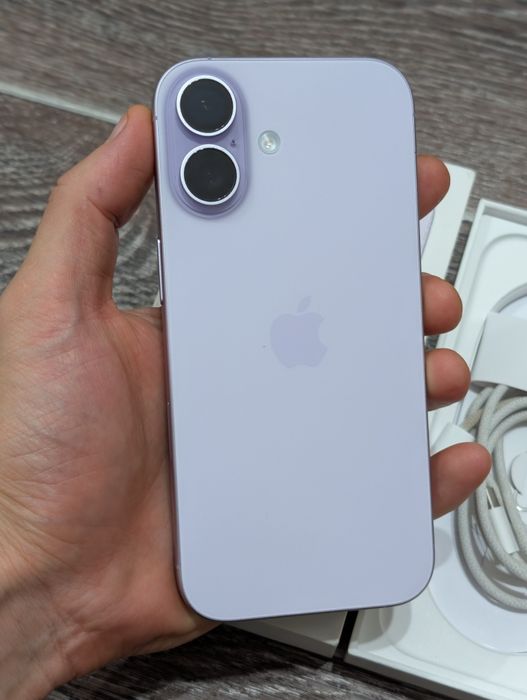 iPhone 17 256 gb ёмкость 100 EAC