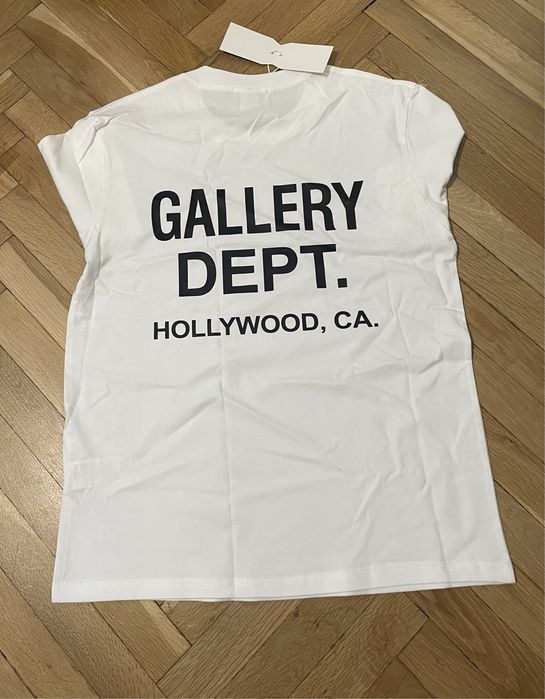 Gallery dept : тениски