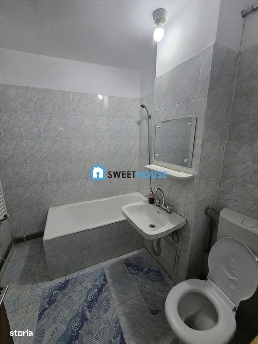 Apartament 3 camere zona 1 Decembrie Fagaras