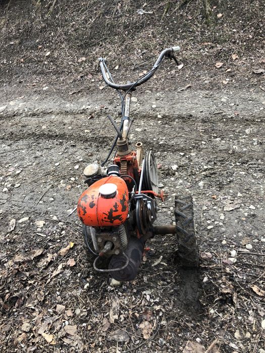 Vând motocultor in 2 timpi