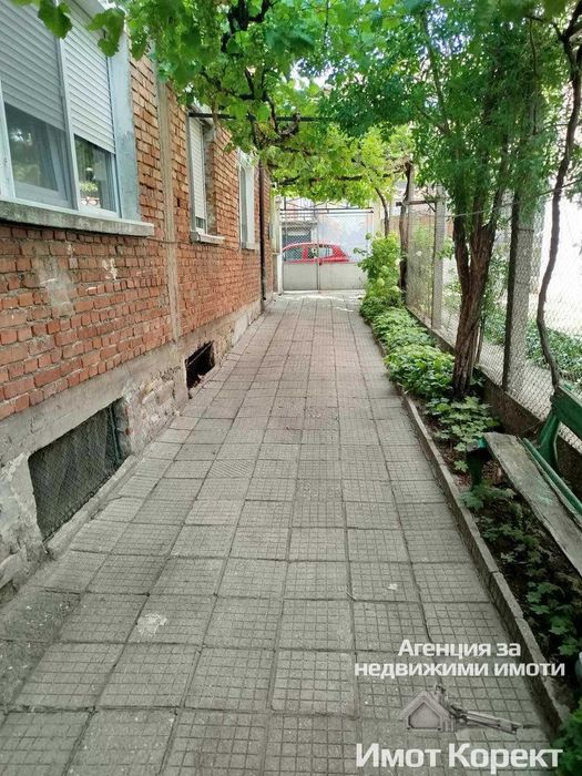 Продава се Етаж от къща в Асеновград - 75 кв.м за 1122 €/кв.м - Снимка #3