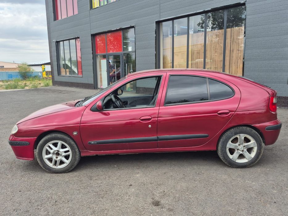 Продам Renault megane 2001 года