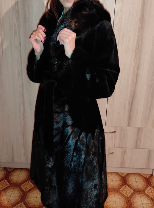 Шуба норковая 42-44 черная