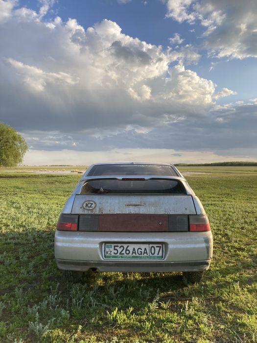 продам ваз 2112.