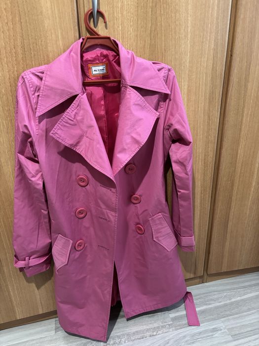 Продам верхнюю одежду, куртки плащ