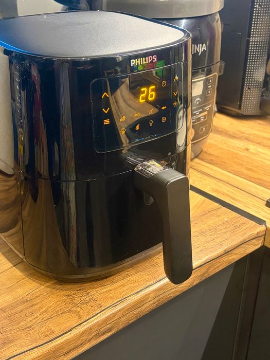 Philips Air Fryer- 50€