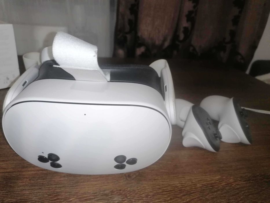 Ochelari VR Meta Quest 3S 128GB