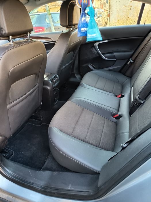 Opel Insignia  Седан