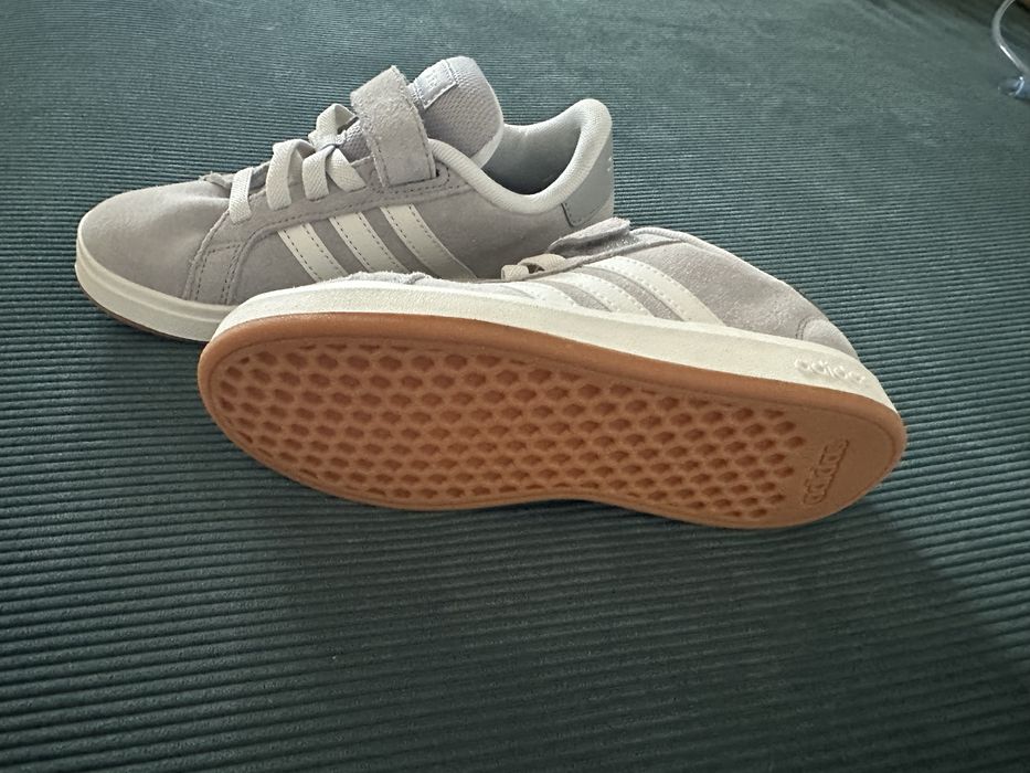 Нови детски маратонки Adidas