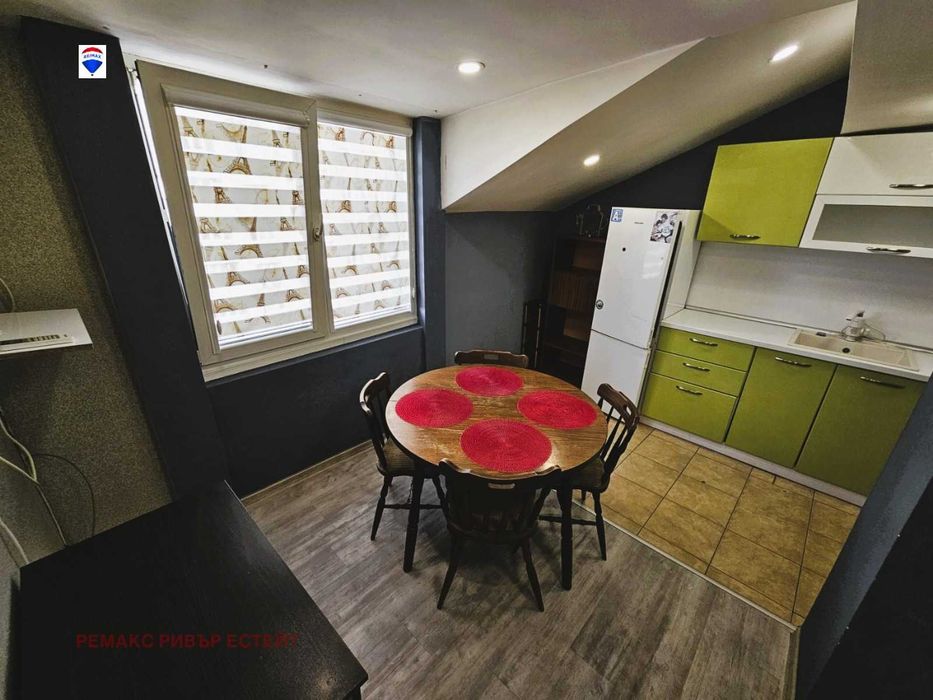 Дава се под наем Двустаен апартамент в Русе, Родина 2 - 44 кв.м за 204 € - Снимка #1