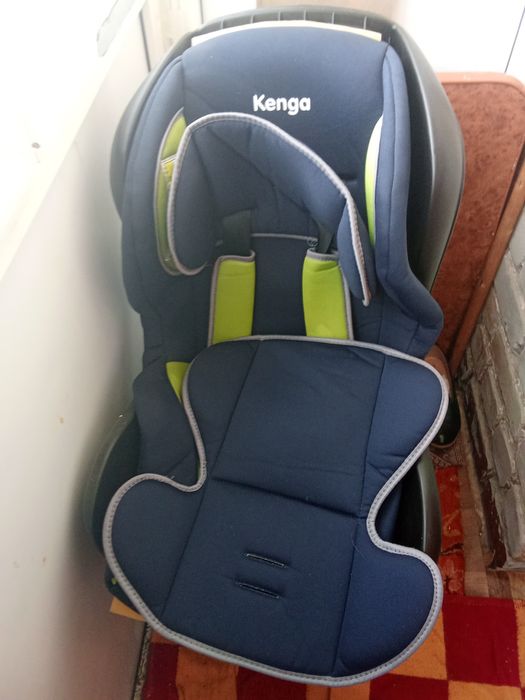 Продам авто кресло детское