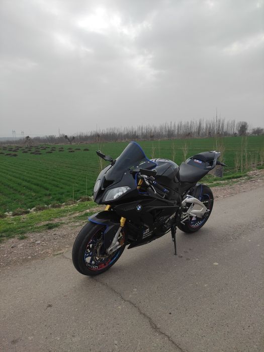 Продаю мотоцикл BMW S1000RR